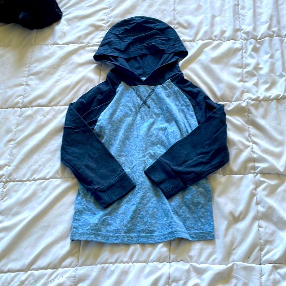 Long sleeve hooded tee